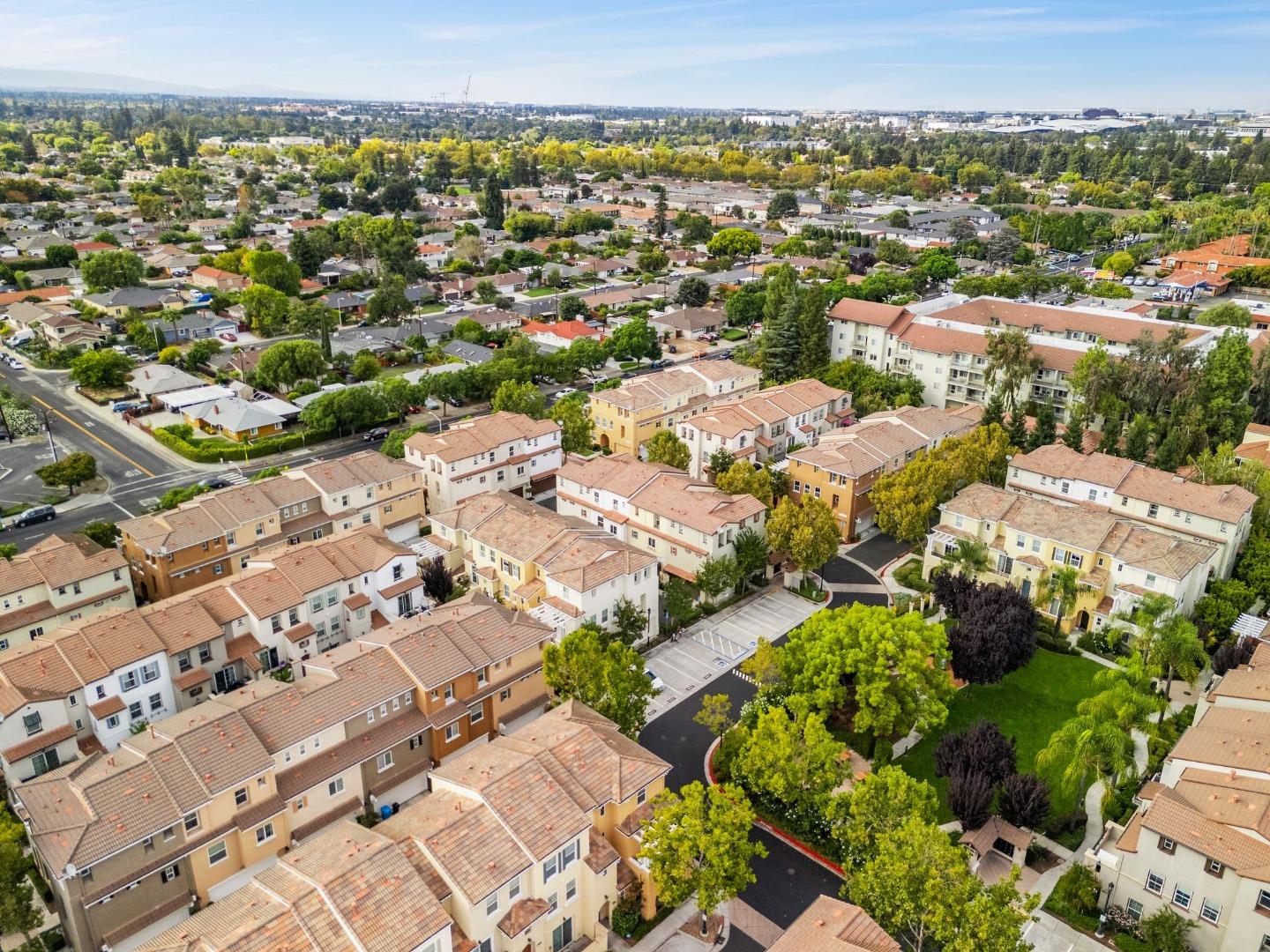 Detail Gallery Image 64 of 74 For 1938 Hillebrant Pl, Santa Clara,  CA 95050 - 3 Beds | 3/1 Baths