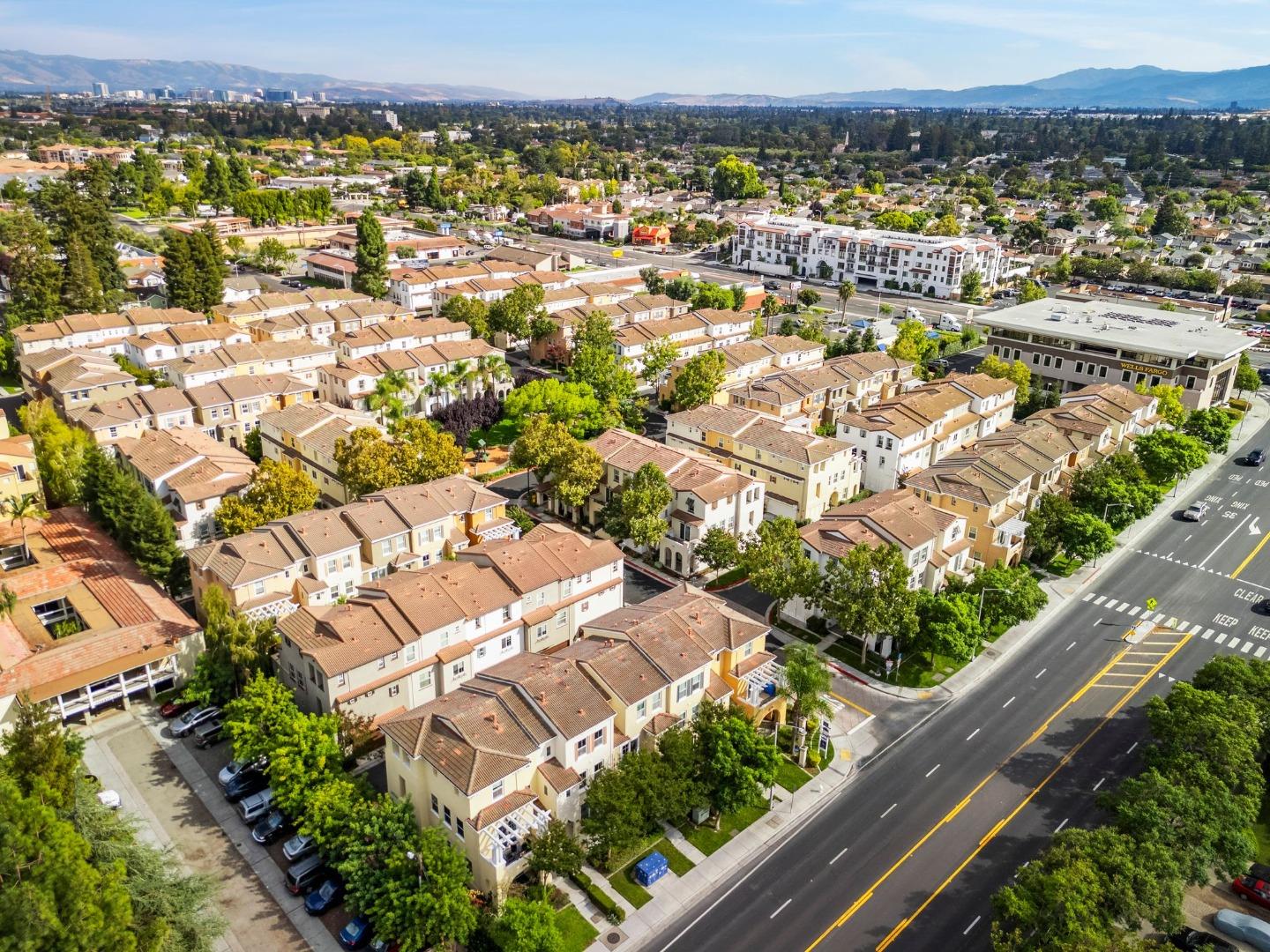 Detail Gallery Image 68 of 74 For 1938 Hillebrant Pl, Santa Clara,  CA 95050 - 3 Beds | 3/1 Baths