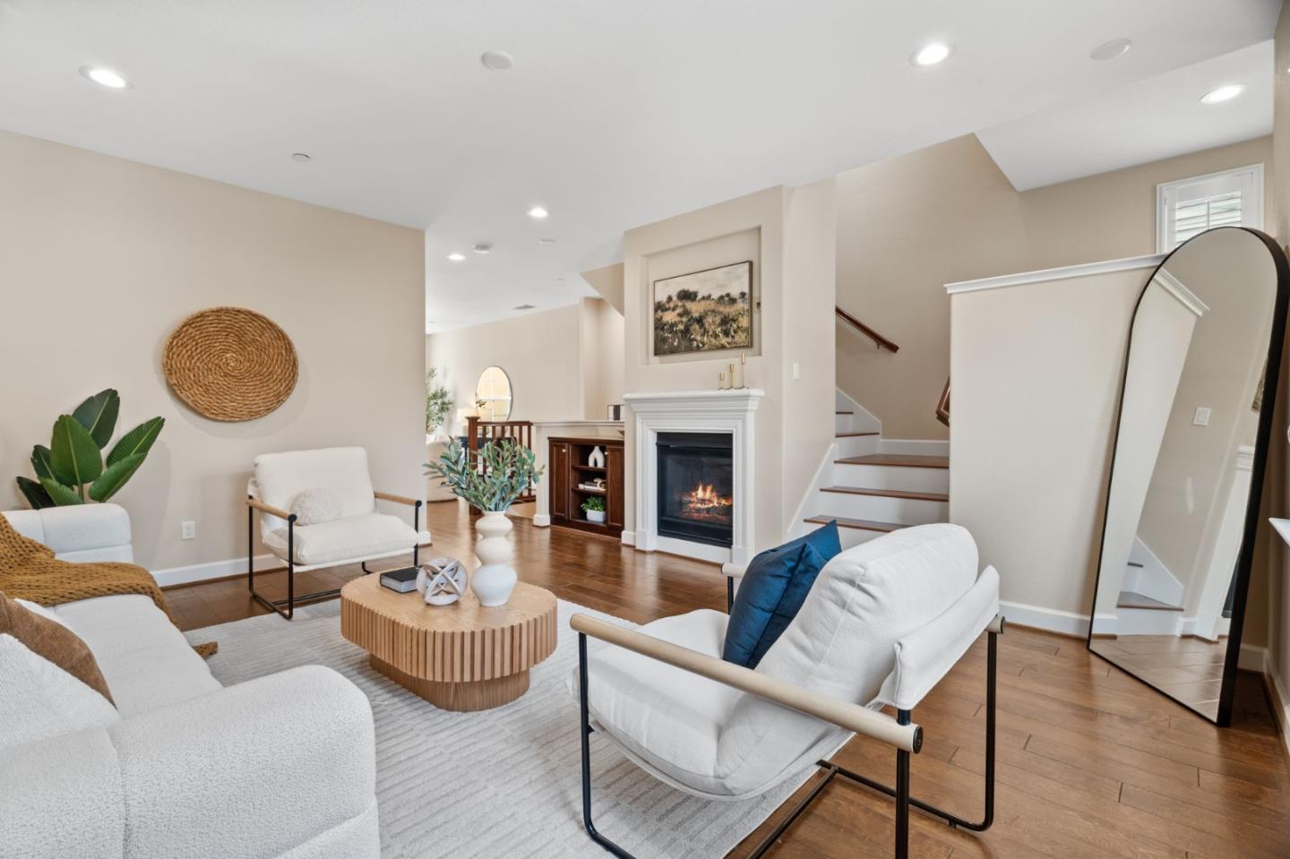 Detail Gallery Image 9 of 74 For 1938 Hillebrant Pl, Santa Clara,  CA 95050 - 3 Beds | 3/1 Baths