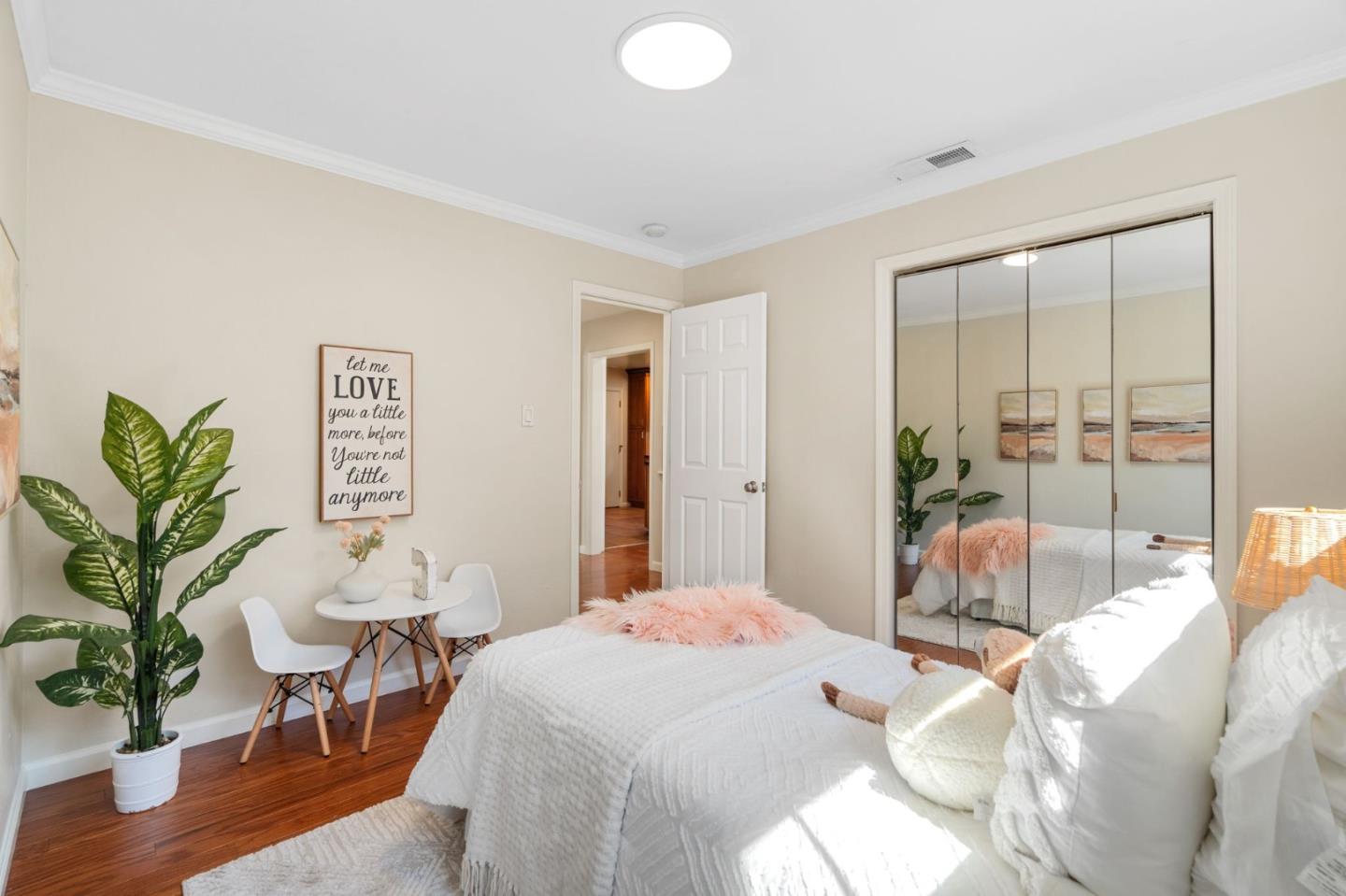 Detail Gallery Image 26 of 65 For 2546 Amethyst Dr, Santa Clara,  CA 95051 - 3 Beds | 1/1 Baths