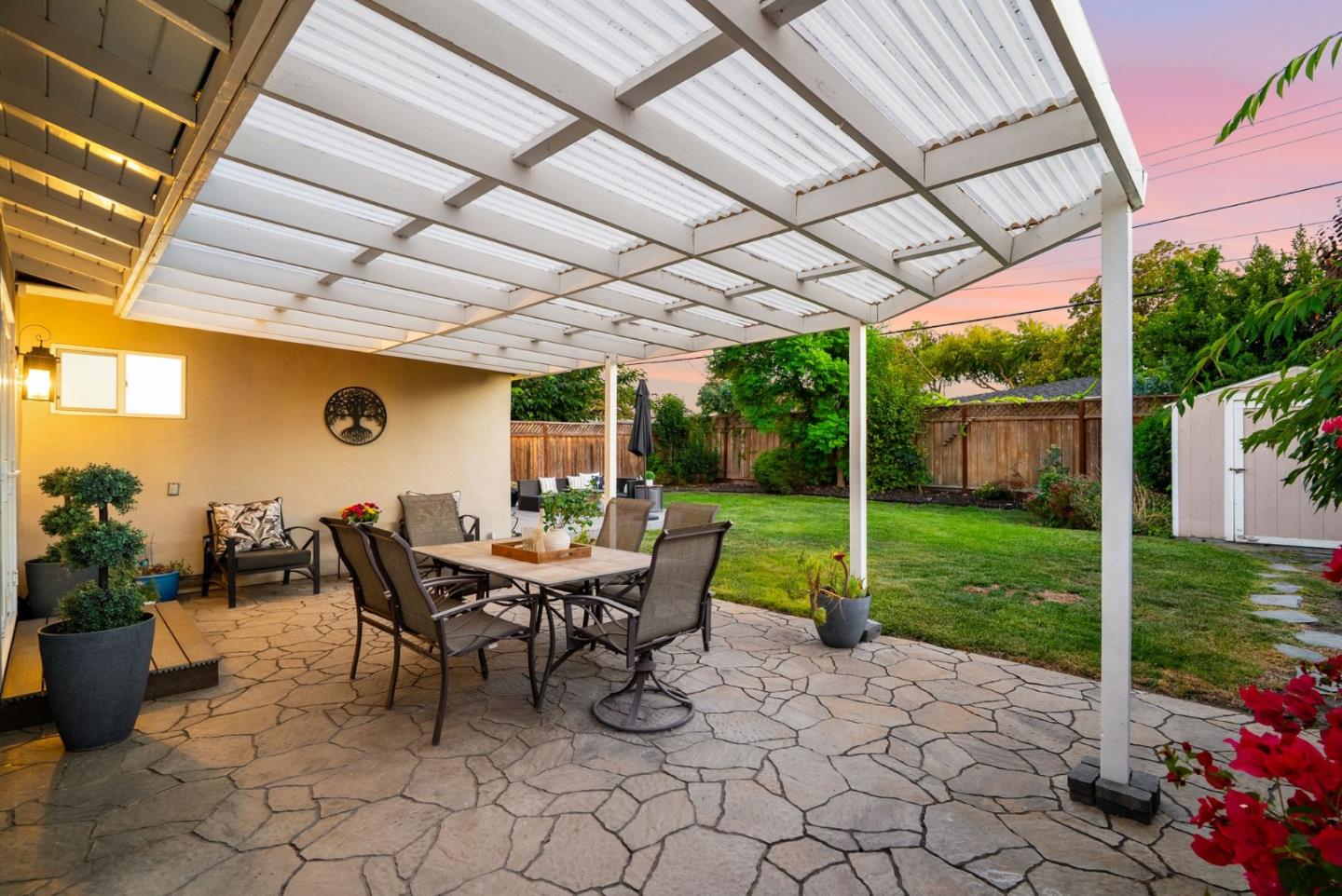 Detail Gallery Image 34 of 65 For 2546 Amethyst Dr, Santa Clara,  CA 95051 - 3 Beds | 1/1 Baths