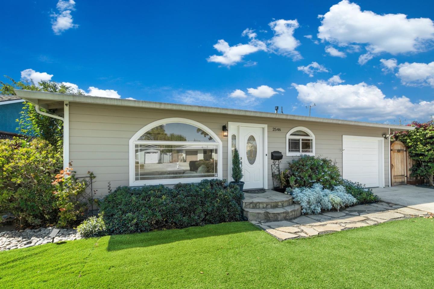 Detail Gallery Image 39 of 65 For 2546 Amethyst Dr, Santa Clara,  CA 95051 - 3 Beds | 1/1 Baths