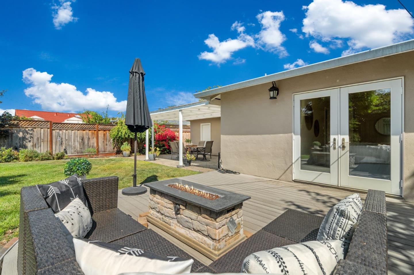 Detail Gallery Image 46 of 65 For 2546 Amethyst Dr, Santa Clara,  CA 95051 - 3 Beds | 1/1 Baths