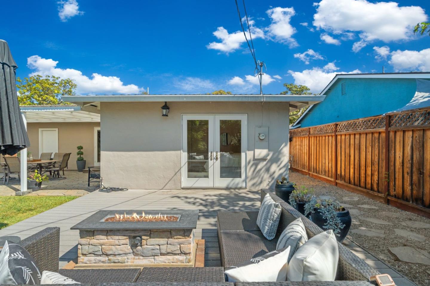 Detail Gallery Image 48 of 65 For 2546 Amethyst Dr, Santa Clara,  CA 95051 - 3 Beds | 1/1 Baths