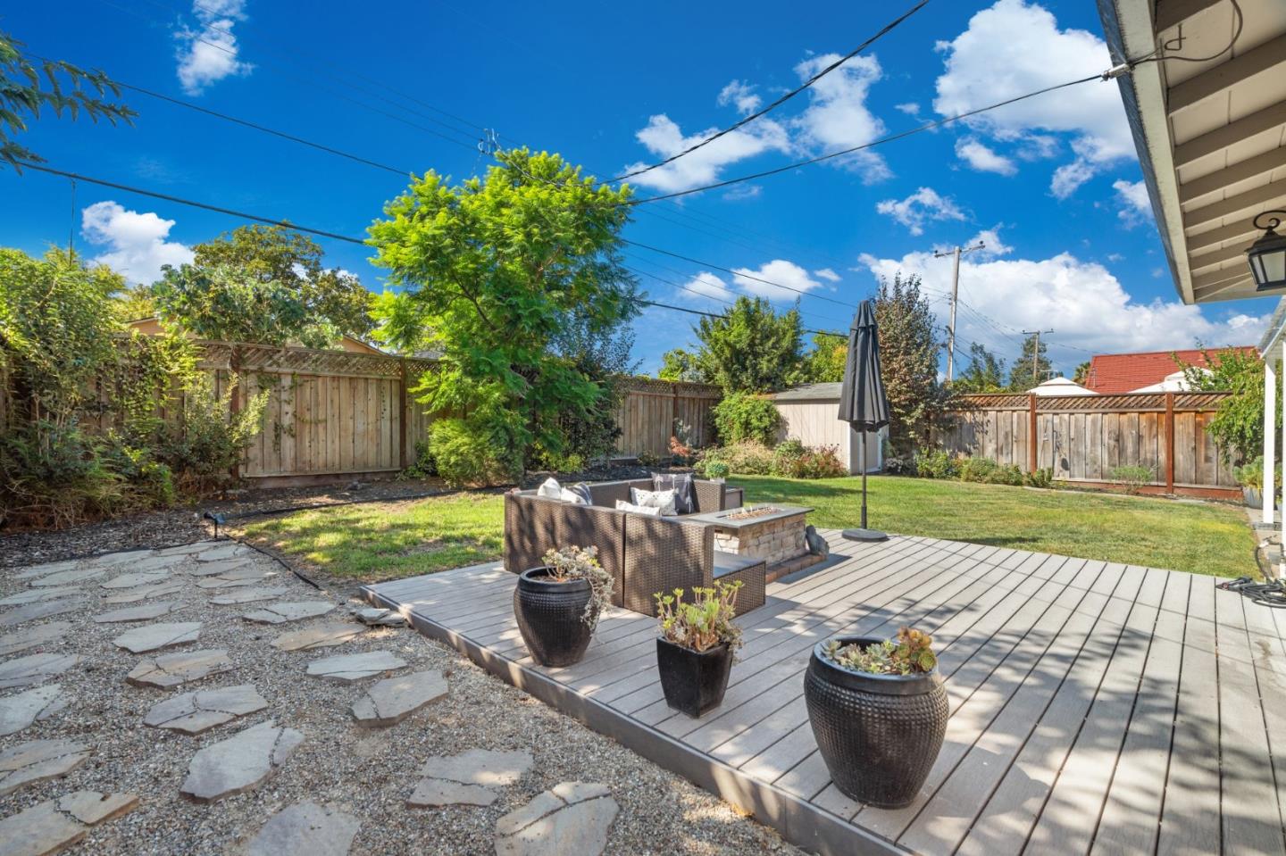 Detail Gallery Image 49 of 65 For 2546 Amethyst Dr, Santa Clara,  CA 95051 - 3 Beds | 1/1 Baths