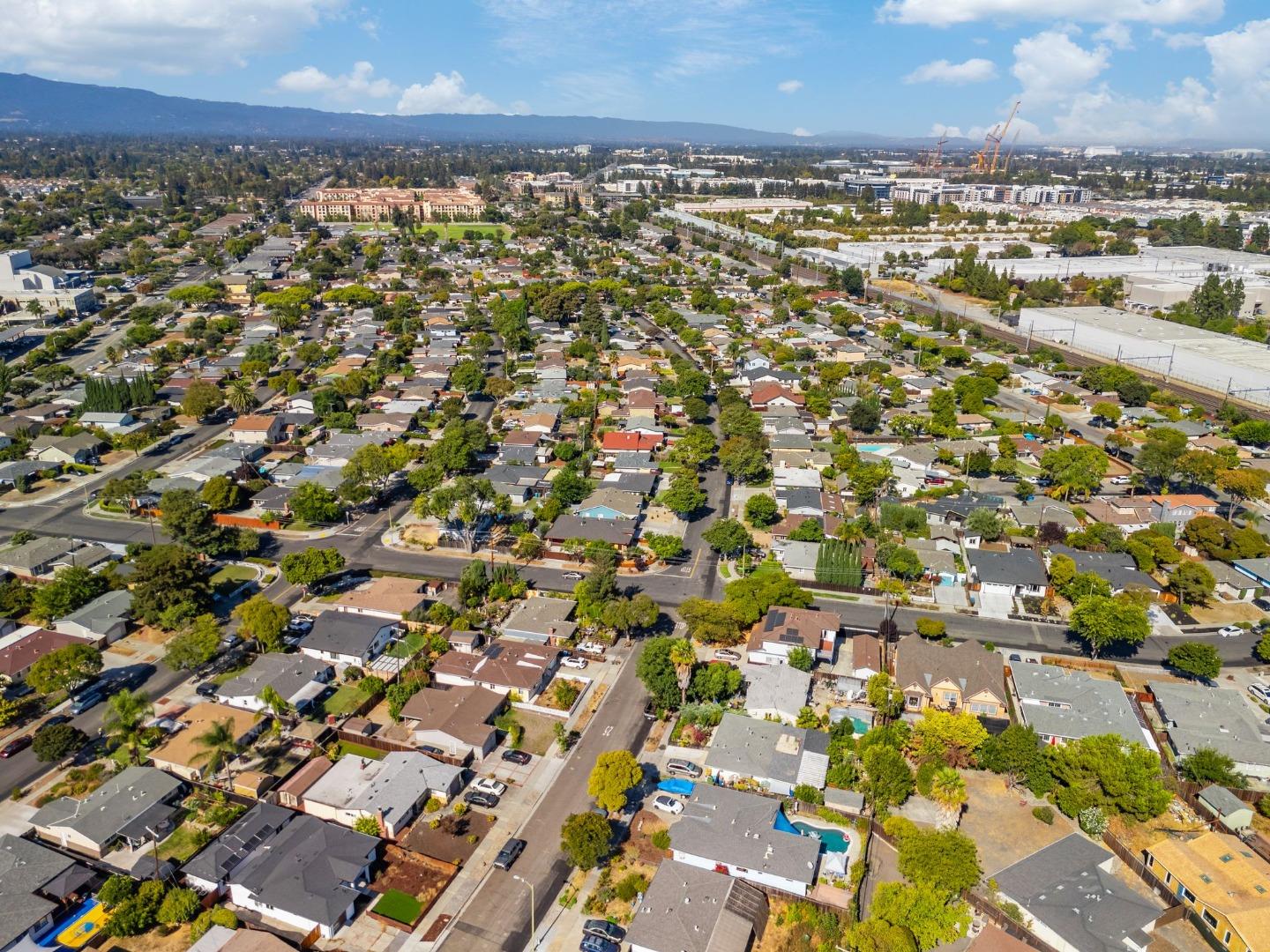 Detail Gallery Image 63 of 65 For 2546 Amethyst Dr, Santa Clara,  CA 95051 - 3 Beds | 1/1 Baths