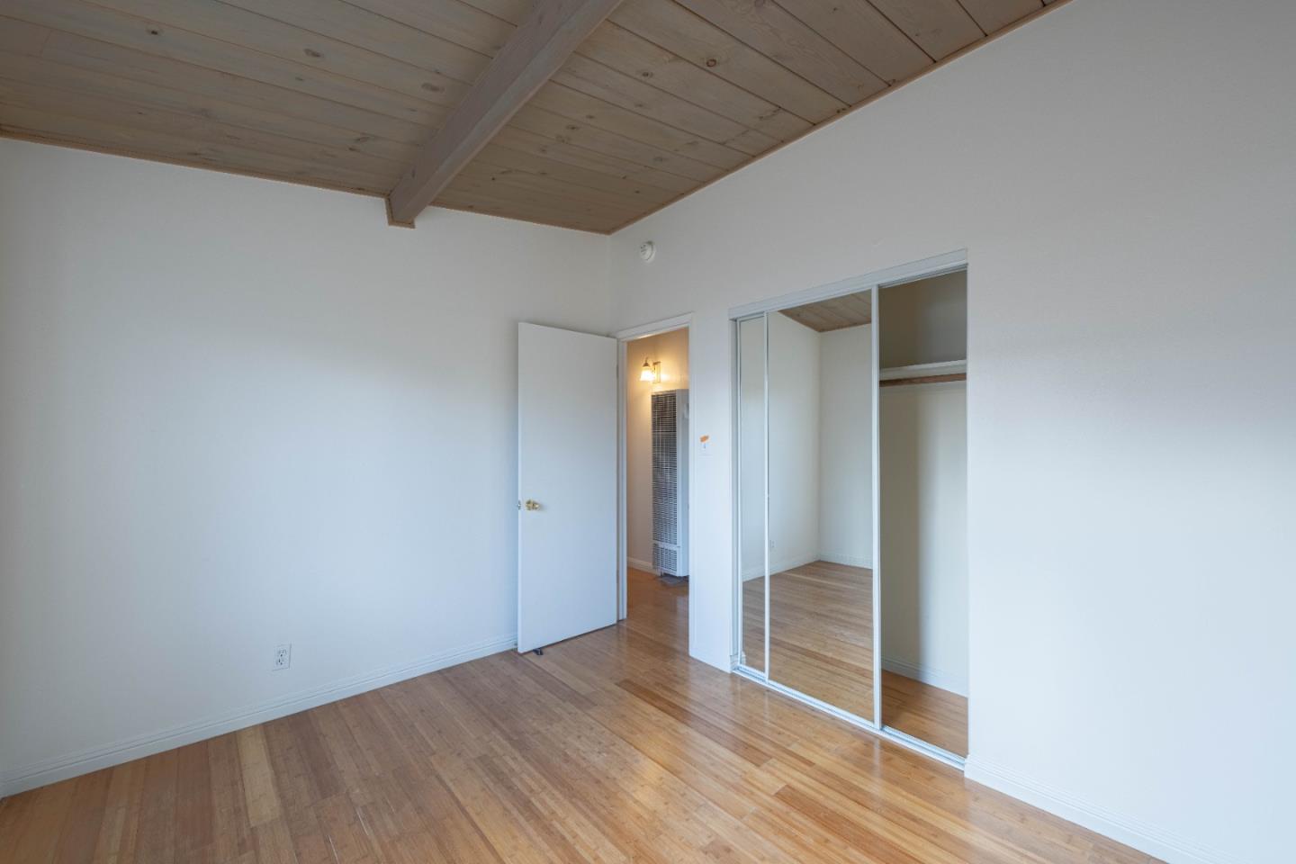 Detail Gallery Image 17 of 24 For 847 Meadow Dr, Salinas,  CA 93905 - 3 Beds | 2 Baths