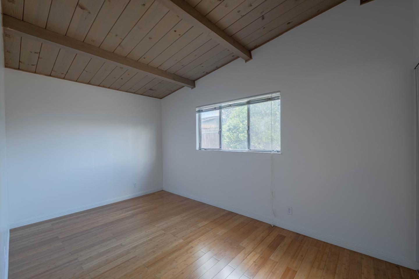 Detail Gallery Image 20 of 24 For 847 Meadow Dr, Salinas,  CA 93905 - 3 Beds | 2 Baths