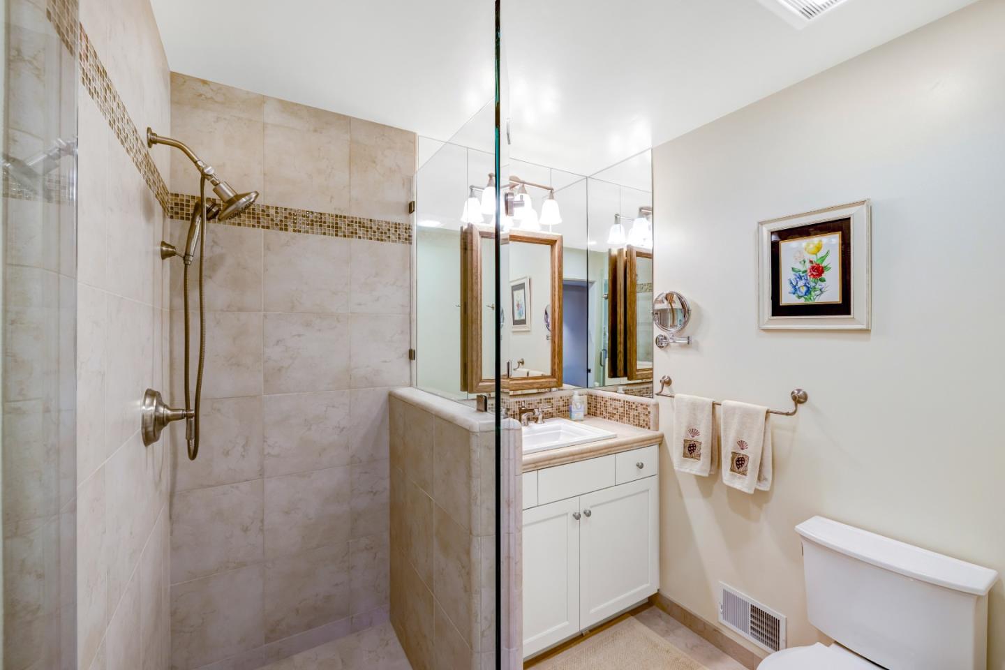 Detail Gallery Image 24 of 35 For 5 Skyline Crest Dr, Monterey,  CA 93940 - 3 Beds | 3 Baths