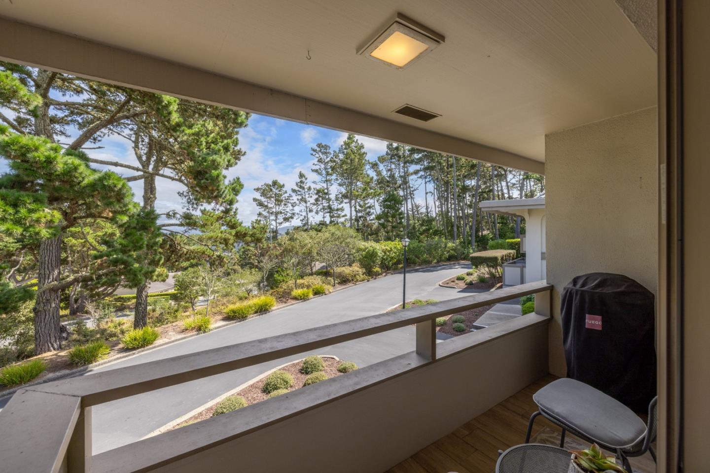 Detail Gallery Image 28 of 35 For 5 Skyline Crest Dr, Monterey,  CA 93940 - 3 Beds | 3 Baths