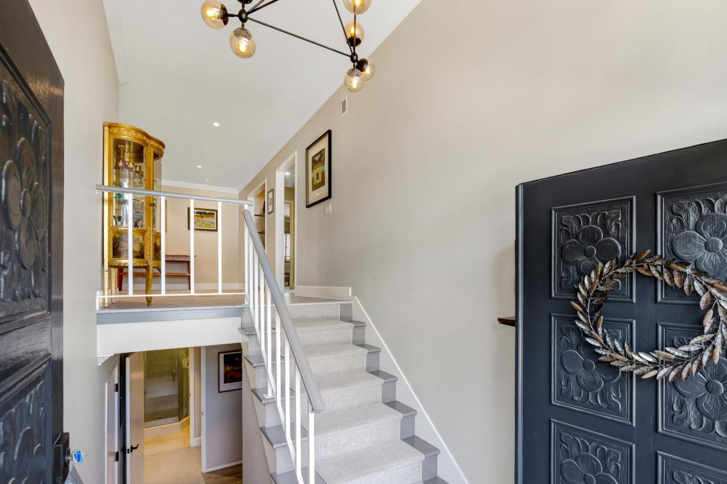 Detail Gallery Image 3 of 35 For 5 Skyline Crest Dr, Monterey,  CA 93940 - 3 Beds | 3 Baths