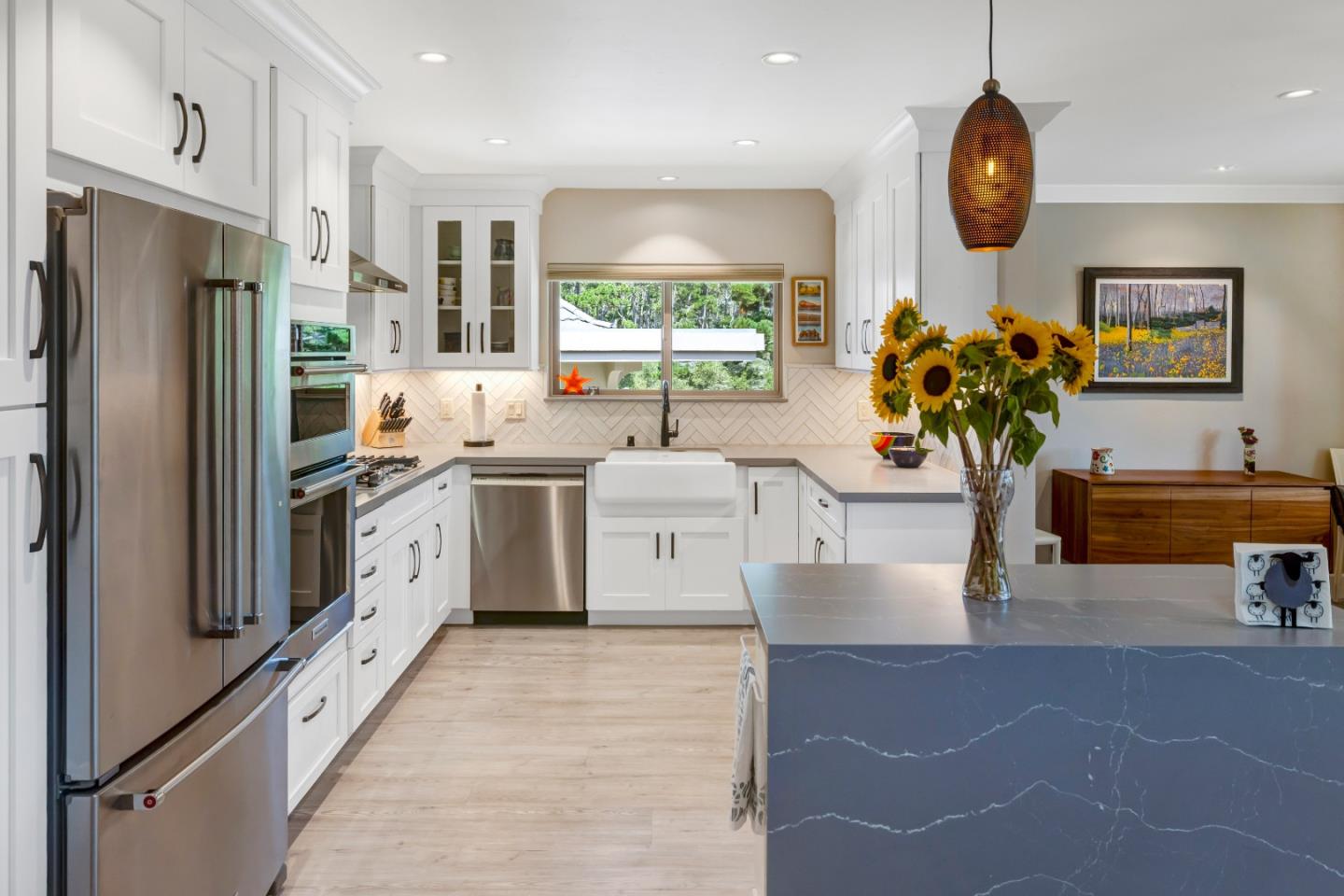Detail Gallery Image 9 of 35 For 5 Skyline Crest Dr, Monterey,  CA 93940 - 3 Beds | 3 Baths