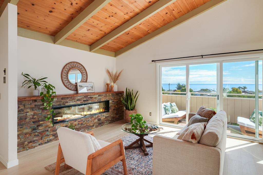 Detail Gallery Image 6 of 31 For 261 Sea Ridge Rd #2,  Aptos,  CA 95003 - 3 Beds | 2 Baths