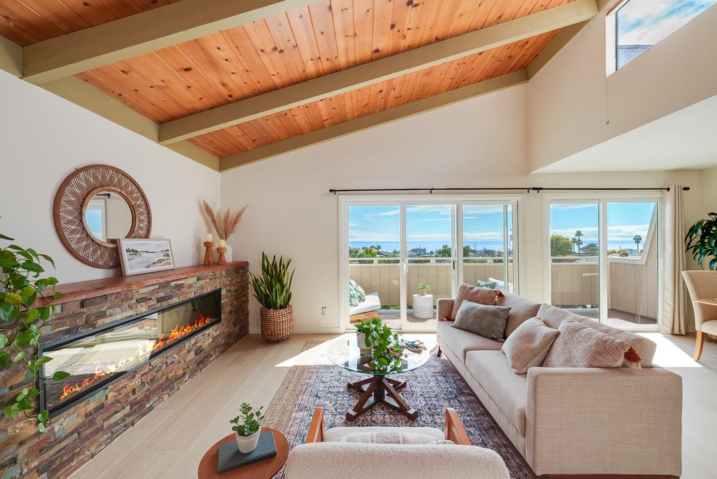 Detail Gallery Image 7 of 31 For 261 Sea Ridge Rd #2,  Aptos,  CA 95003 - 3 Beds | 2 Baths