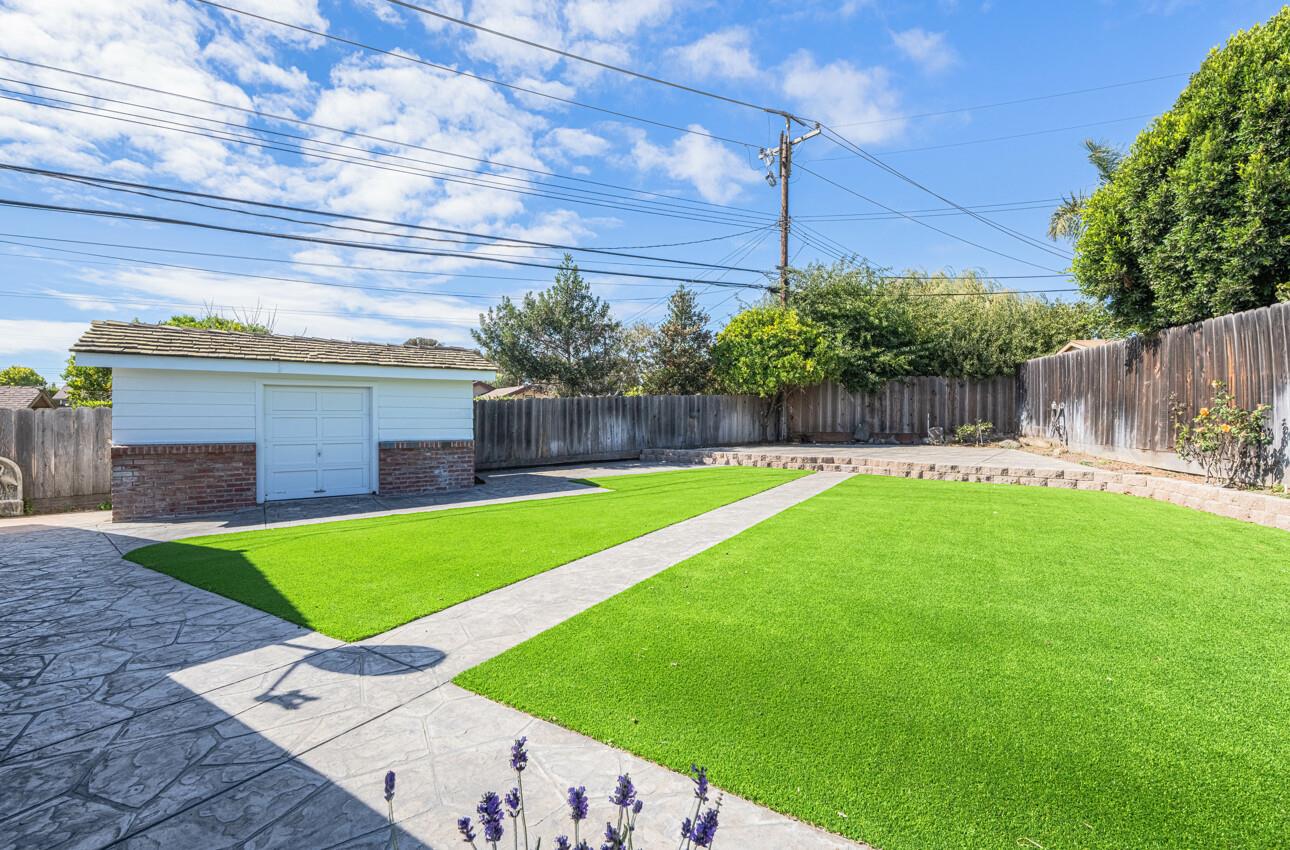 Detail Gallery Image 34 of 40 For 13 Saint Brendan Way, Salinas,  CA 93906 - 3 Beds | 2 Baths