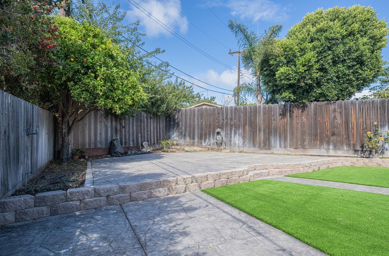Detail Gallery Image 35 of 40 For 13 Saint Brendan Way, Salinas,  CA 93906 - 3 Beds | 2 Baths