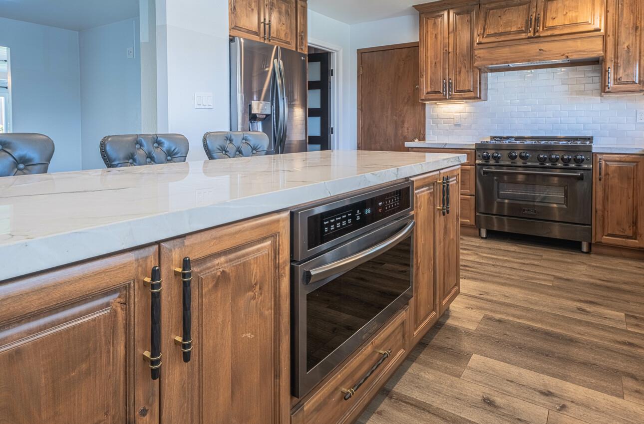 Detail Gallery Image 7 of 40 For 13 Saint Brendan Way, Salinas,  CA 93906 - 3 Beds | 2 Baths