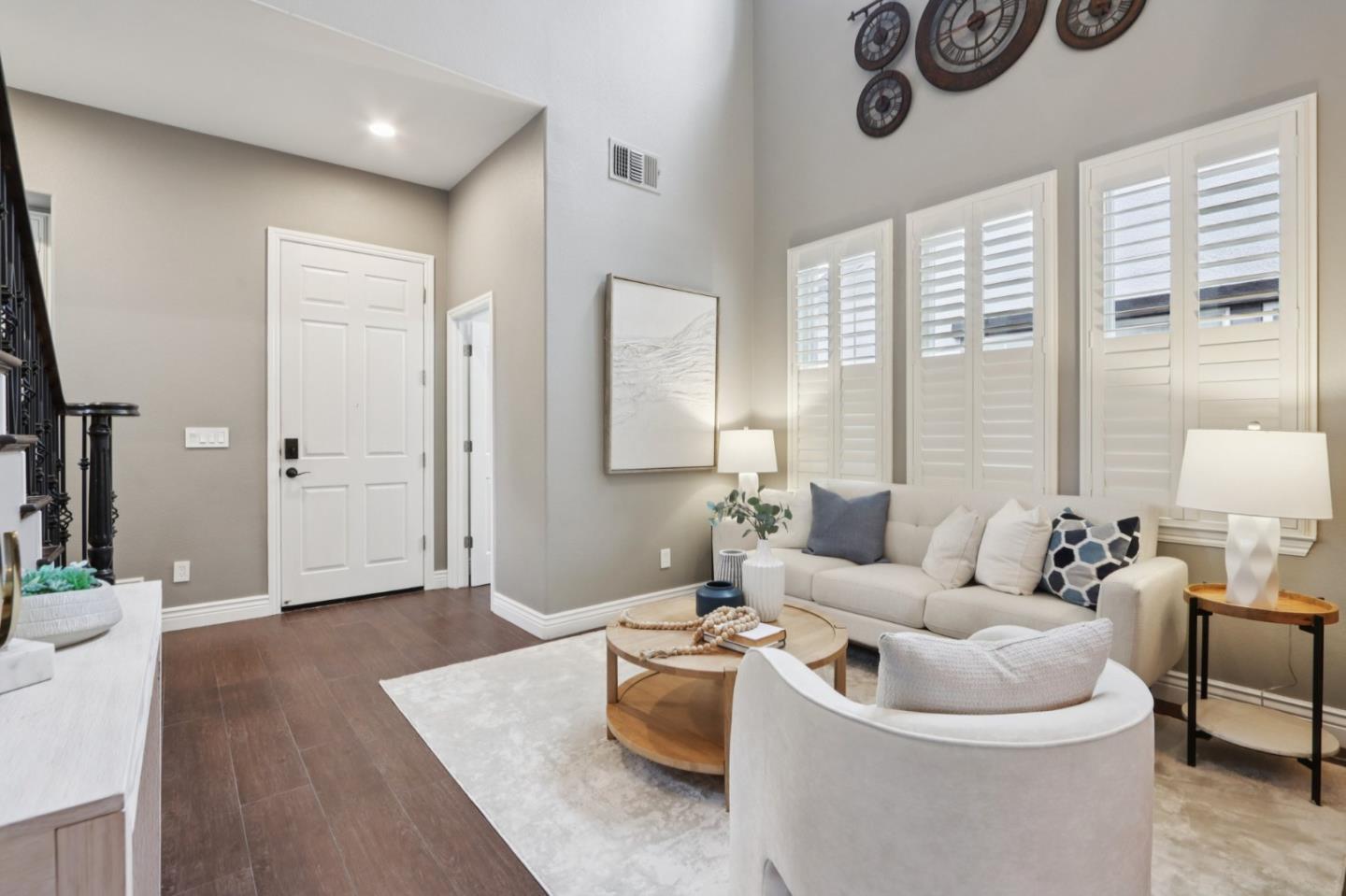 Detail Gallery Image 4 of 67 For 7237 Longhill Way, San Jose,  CA 95138 - 5 Beds | 3/1 Baths