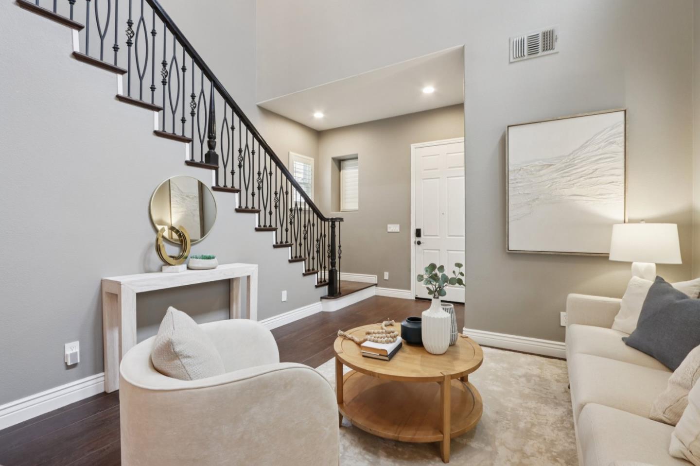 Detail Gallery Image 5 of 67 For 7237 Longhill Way, San Jose,  CA 95138 - 5 Beds | 3/1 Baths