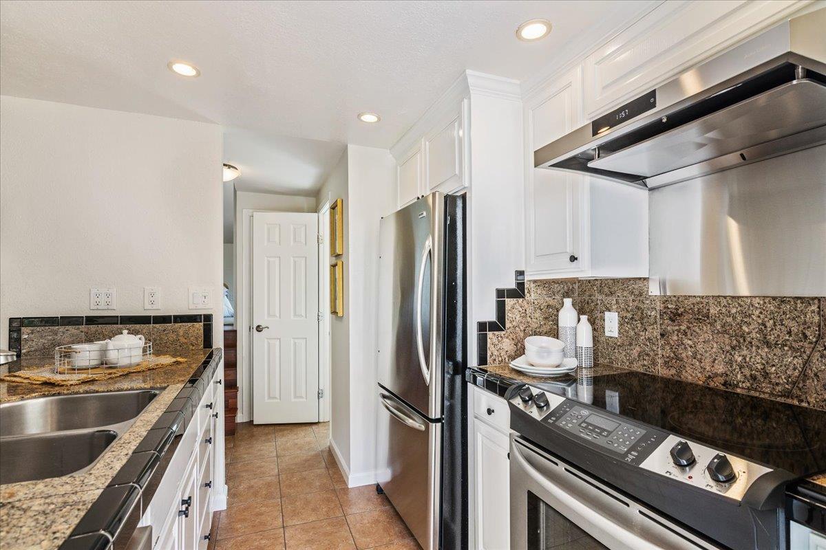 Detail Gallery Image 20 of 54 For 359 Ridgeview Dr, Pleasant Hill,  CA 94523 - 3 Beds | 2/1 Baths