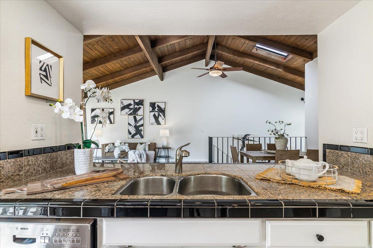 Detail Gallery Image 21 of 54 For 359 Ridgeview Dr, Pleasant Hill,  CA 94523 - 3 Beds | 2/1 Baths