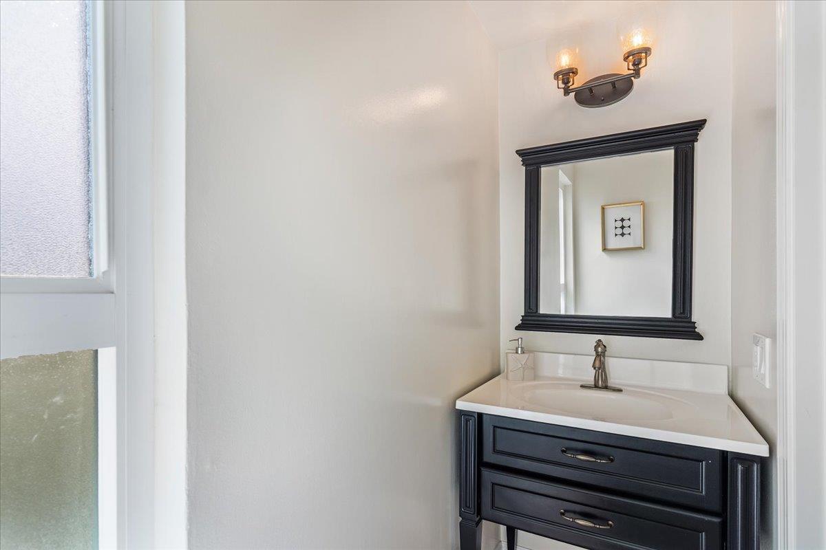 Detail Gallery Image 22 of 54 For 359 Ridgeview Dr, Pleasant Hill,  CA 94523 - 3 Beds | 2/1 Baths