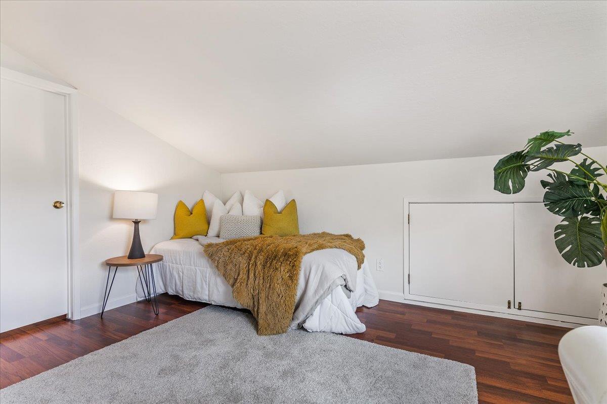 Detail Gallery Image 24 of 54 For 359 Ridgeview Dr, Pleasant Hill,  CA 94523 - 3 Beds | 2/1 Baths