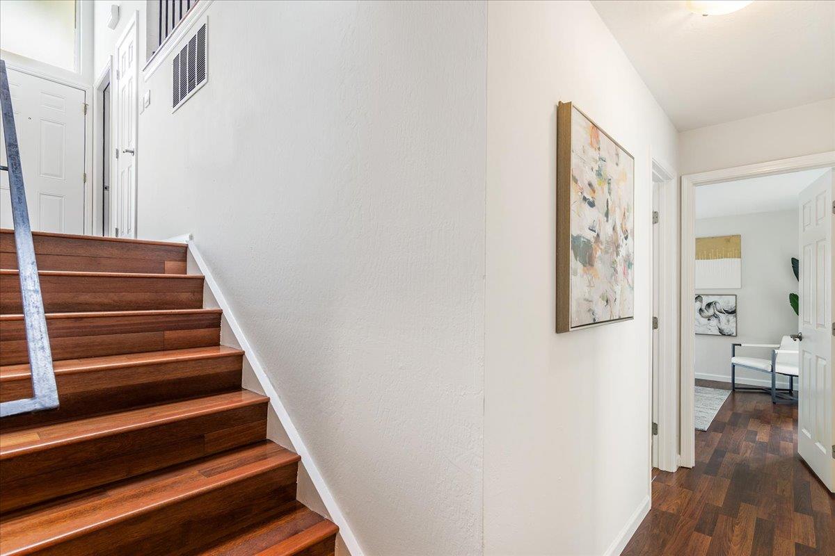 Detail Gallery Image 26 of 54 For 359 Ridgeview Dr, Pleasant Hill,  CA 94523 - 3 Beds | 2/1 Baths
