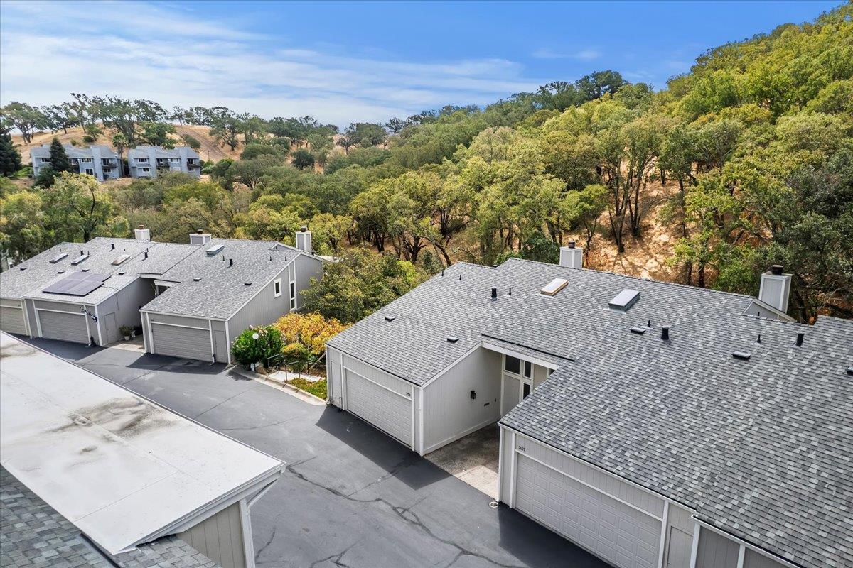 Detail Gallery Image 5 of 54 For 359 Ridgeview Dr, Pleasant Hill,  CA 94523 - 3 Beds | 2/1 Baths
