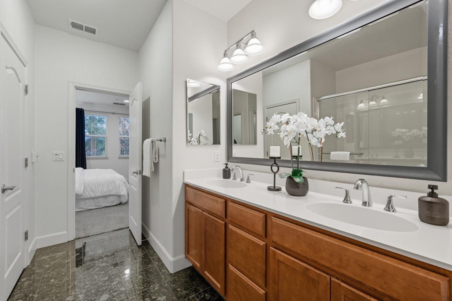 Detail Gallery Image 20 of 34 For 2870 Monroe Ter, San Jose,  CA 95128 - 3 Beds | 3 Baths