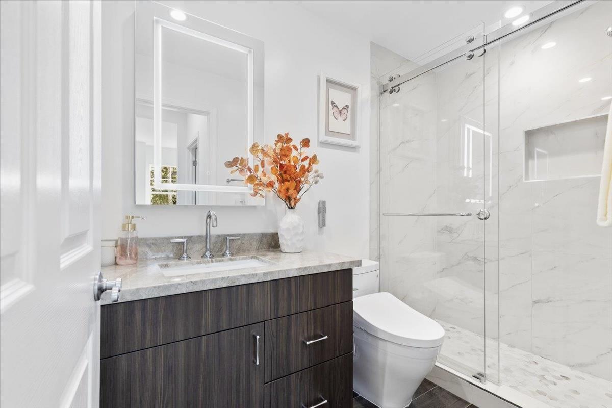 Detail Gallery Image 19 of 34 For 675 Montara Ter, Sunnyvale,  CA 94085 - 3 Beds | 3 Baths