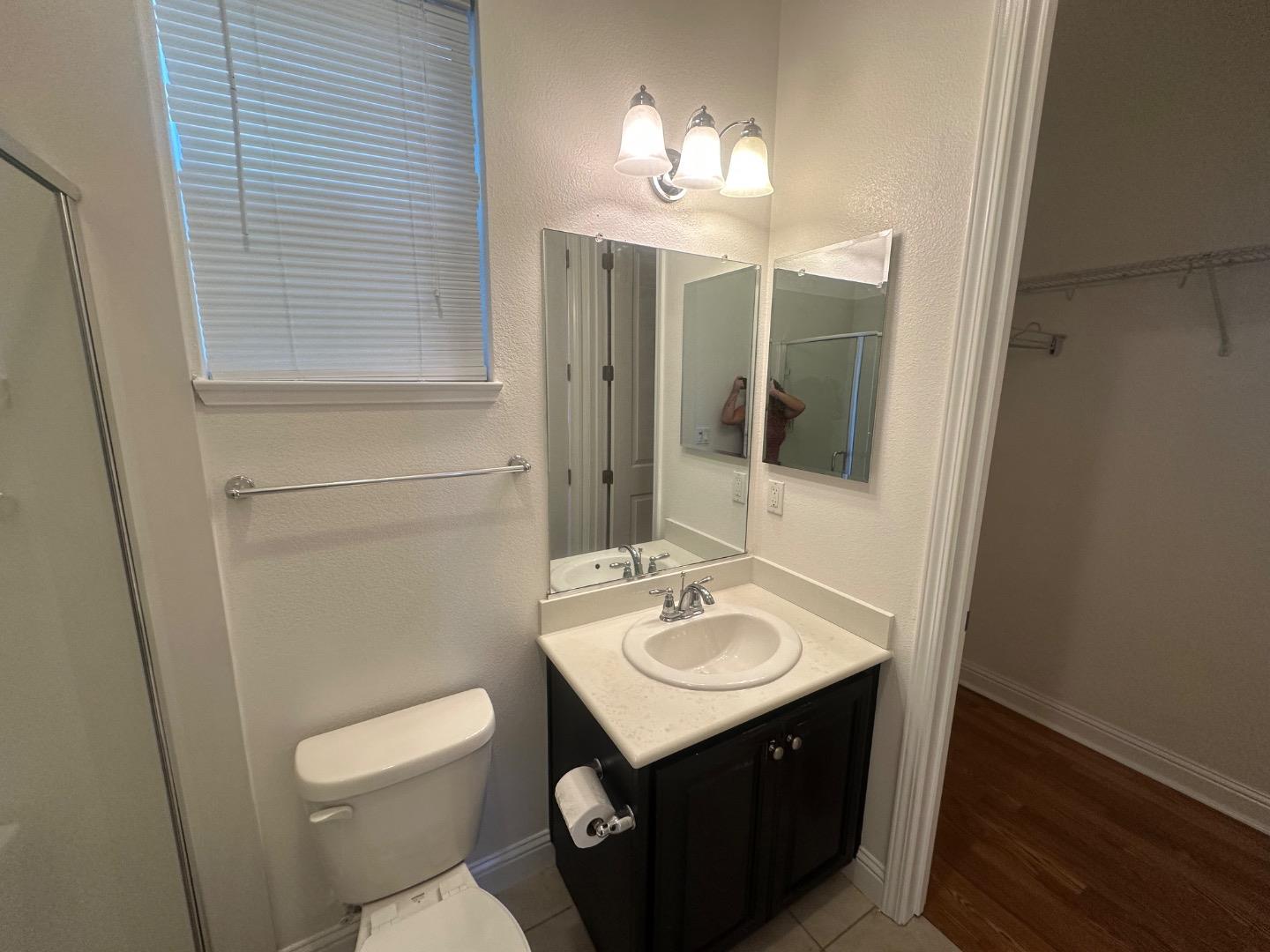 Detail Gallery Image 5 of 12 For 33472 Pony Loop, Fremont,  CA 94555 - 1 Beds | 1 Baths