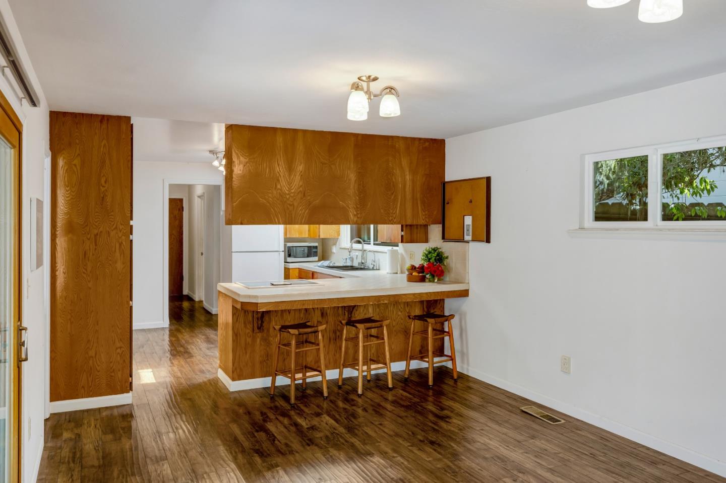 Detail Gallery Image 10 of 34 For 30 via Encanto, Monterey,  CA 93940 - 3 Beds | 2/1 Baths