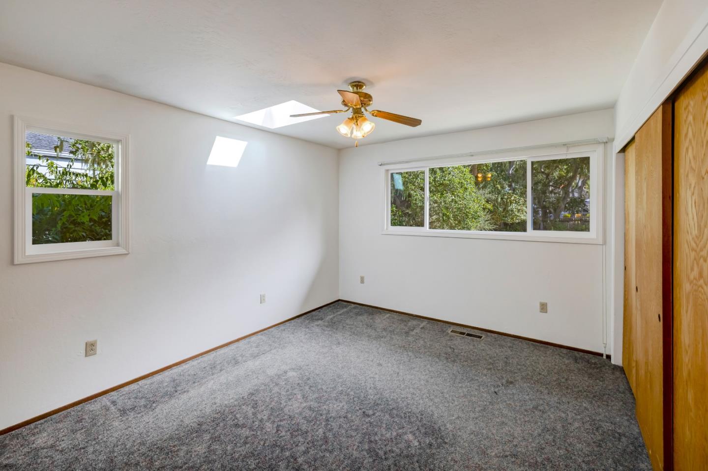 Detail Gallery Image 17 of 34 For 30 via Encanto, Monterey,  CA 93940 - 3 Beds | 2/1 Baths