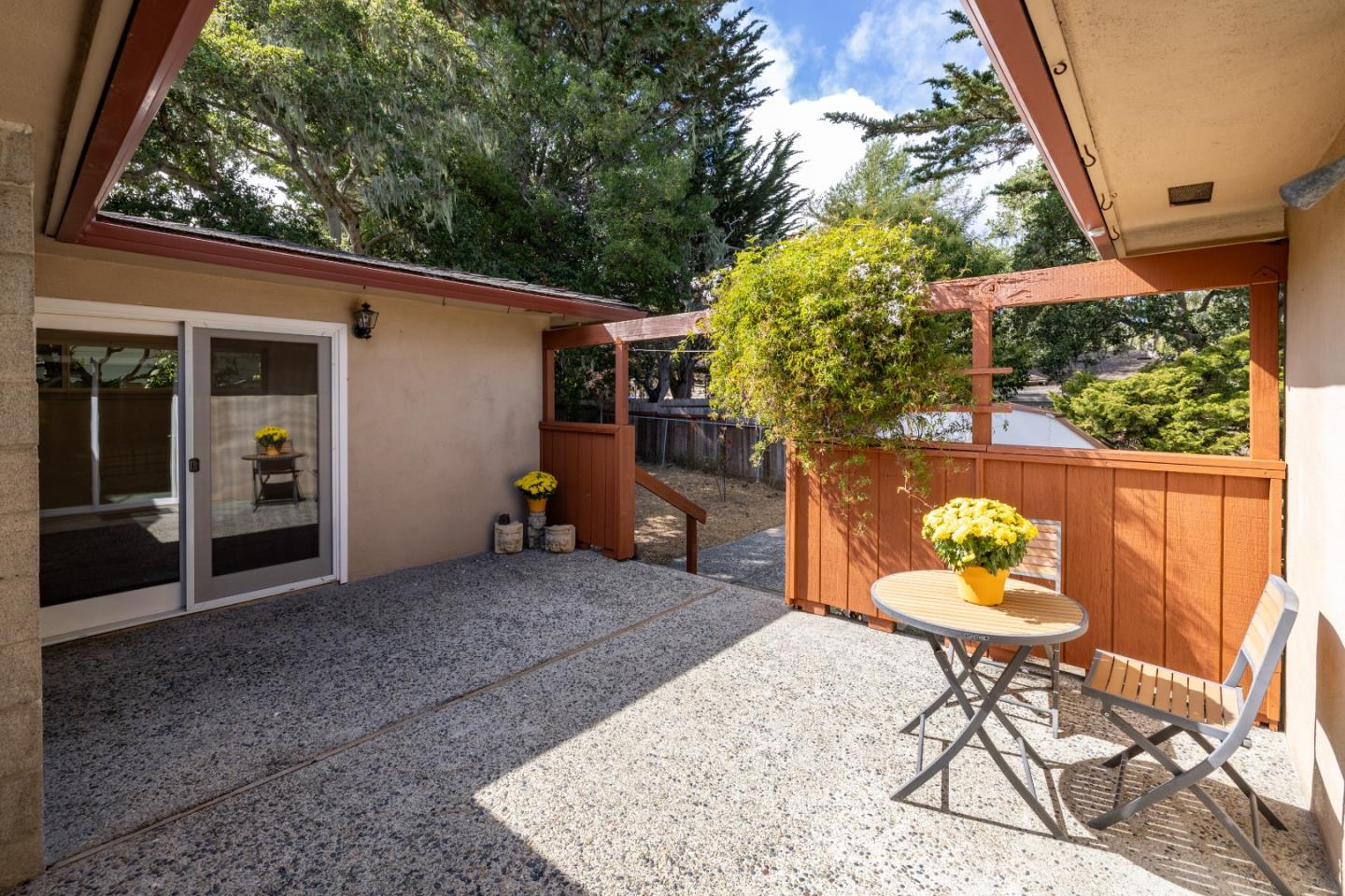 Detail Gallery Image 24 of 34 For 30 via Encanto, Monterey,  CA 93940 - 3 Beds | 2/1 Baths