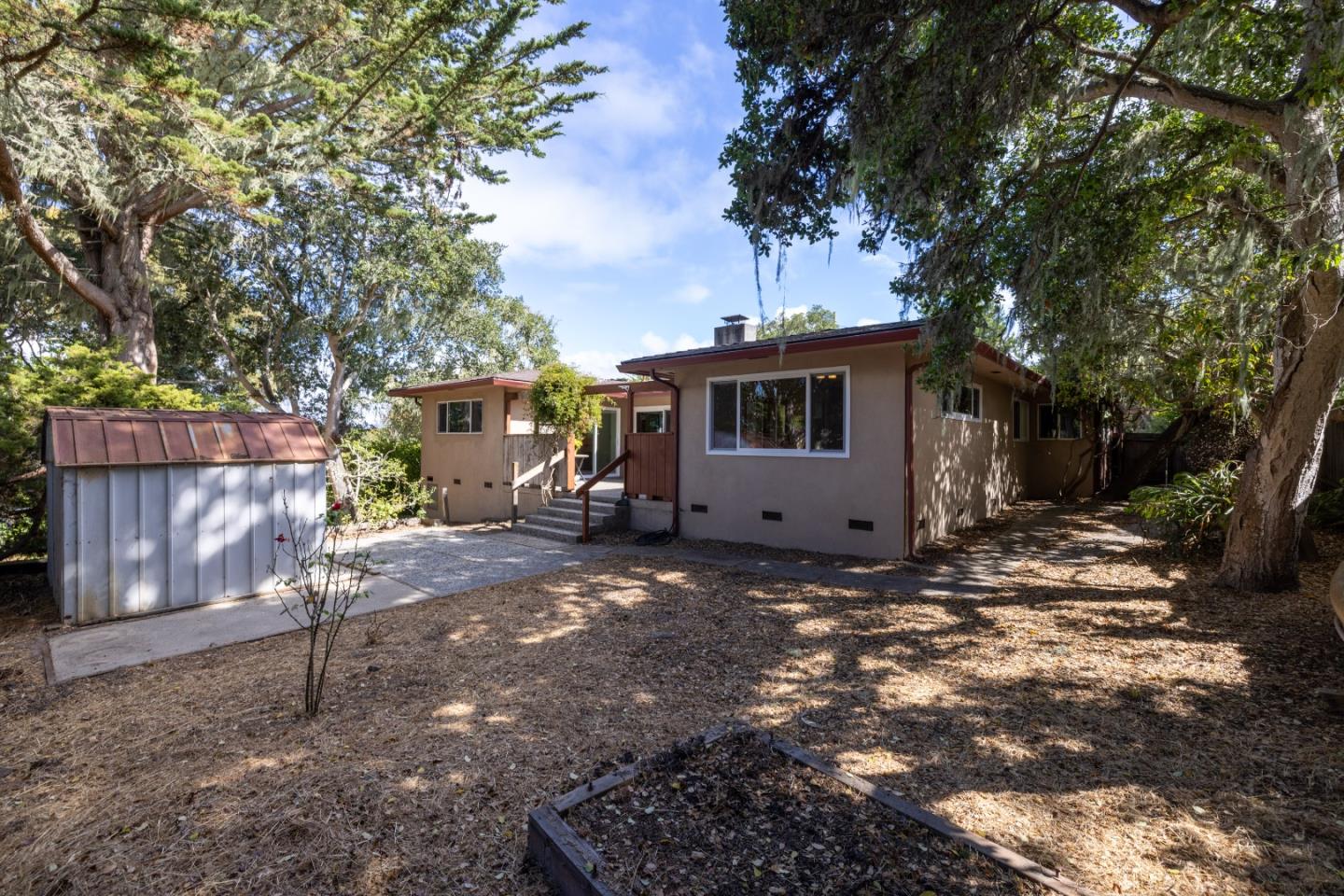 Detail Gallery Image 27 of 34 For 30 via Encanto, Monterey,  CA 93940 - 3 Beds | 2/1 Baths