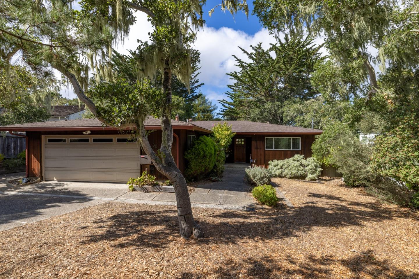 Detail Gallery Image 33 of 34 For 30 via Encanto, Monterey,  CA 93940 - 3 Beds | 2/1 Baths
