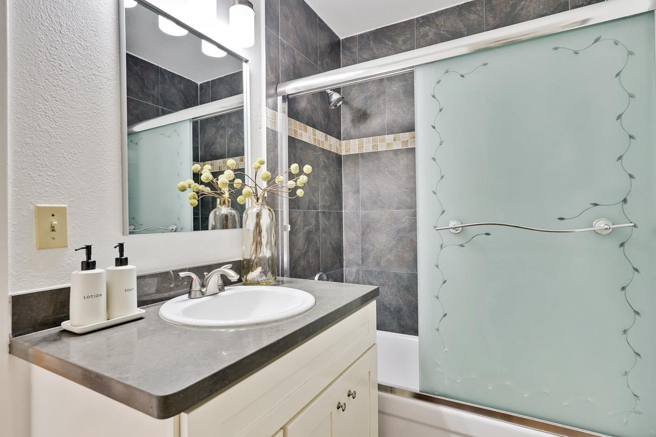 Detail Gallery Image 27 of 51 For 22941 Longdown Rd, Cupertino,  CA 95014 - 3 Beds | 2/1 Baths