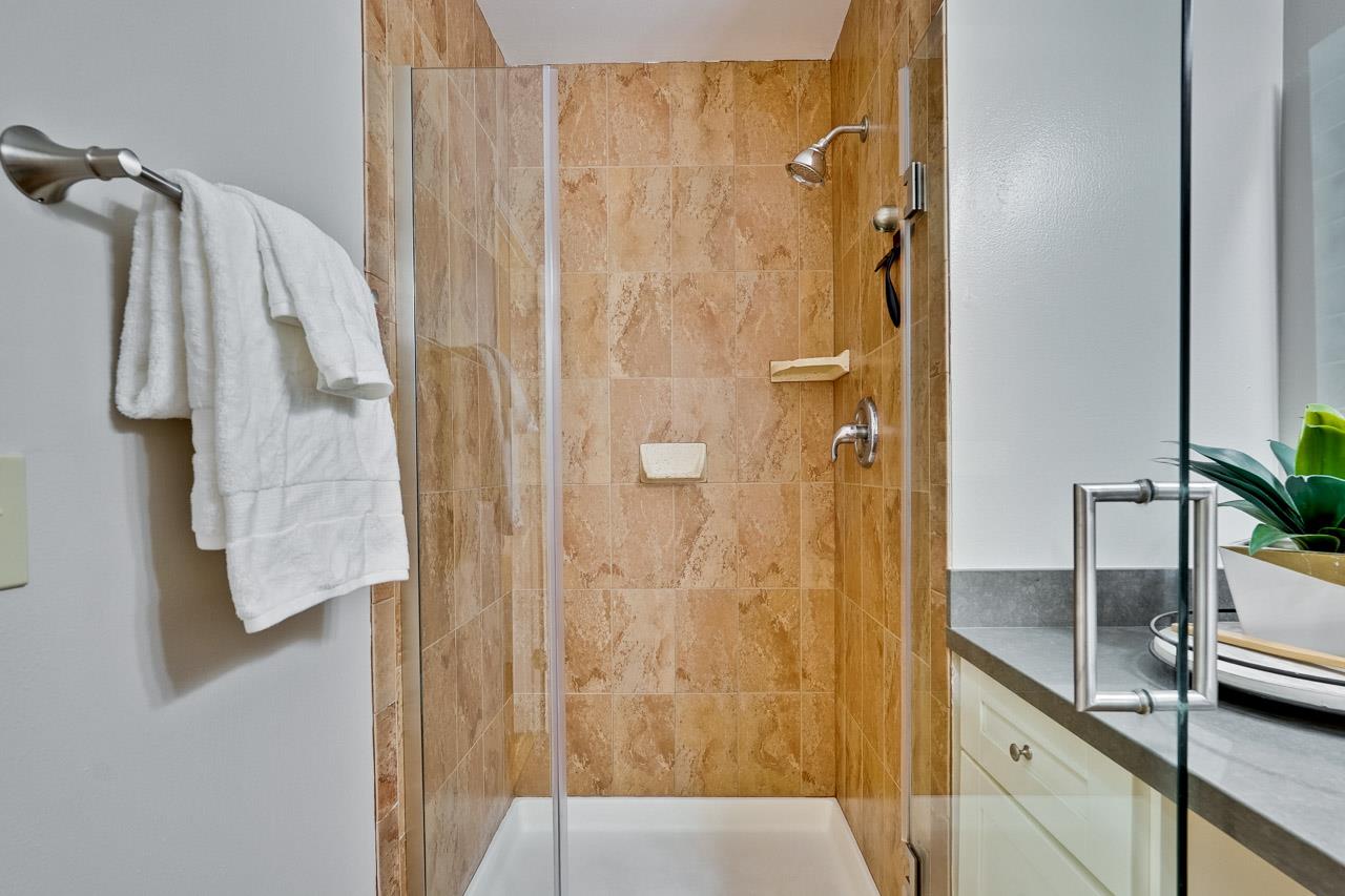 Detail Gallery Image 34 of 51 For 22941 Longdown Rd, Cupertino,  CA 95014 - 3 Beds | 2/1 Baths