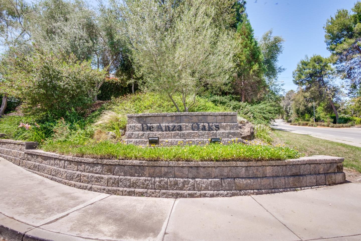 Detail Gallery Image 42 of 51 For 22941 Longdown Rd, Cupertino,  CA 95014 - 3 Beds | 2/1 Baths
