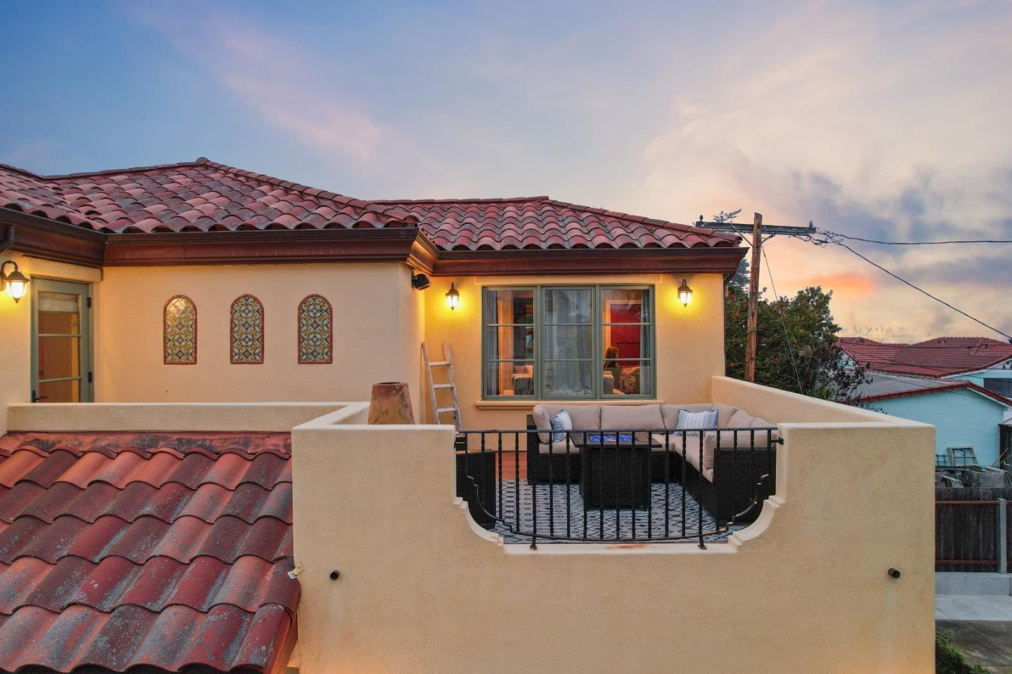 Detail Gallery Image 15 of 76 For 116 Monterey St, Santa Cruz,  CA 95060 - 4 Beds | 4 Baths