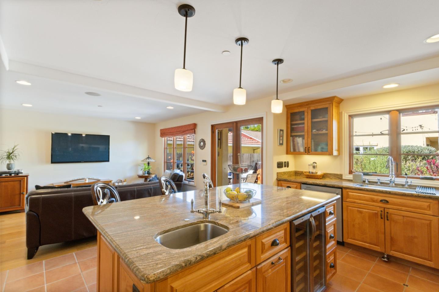 Detail Gallery Image 25 of 76 For 116 Monterey St, Santa Cruz,  CA 95060 - 4 Beds | 4 Baths