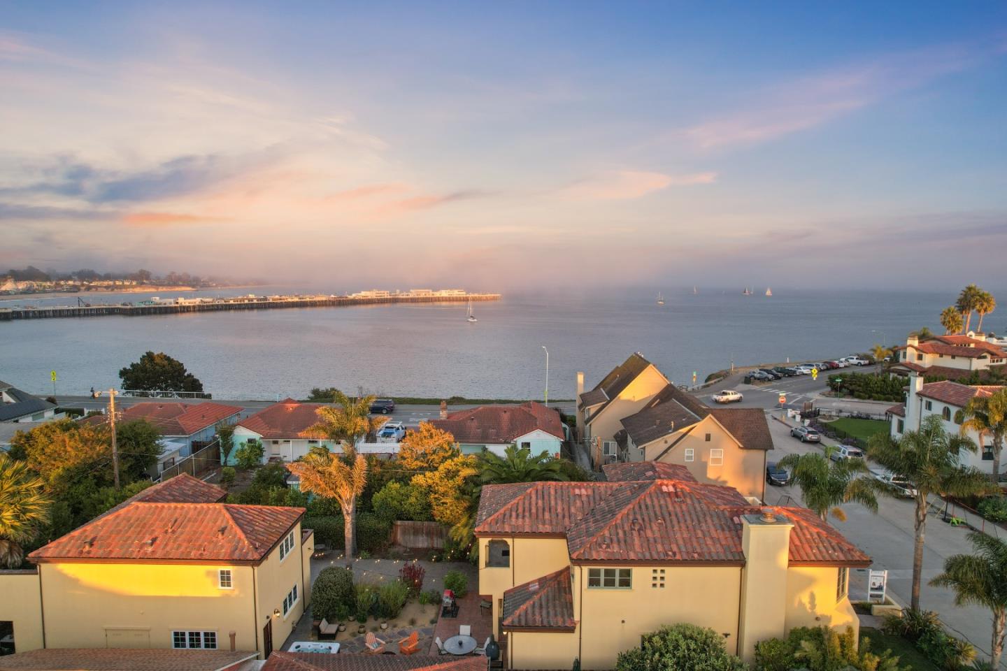 Detail Gallery Image 3 of 76 For 116 Monterey St, Santa Cruz,  CA 95060 - 4 Beds | 4 Baths