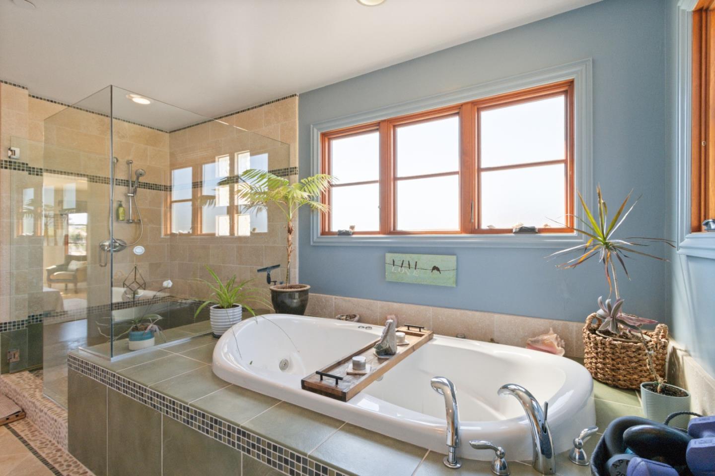Detail Gallery Image 32 of 76 For 116 Monterey St, Santa Cruz,  CA 95060 - 4 Beds | 4 Baths