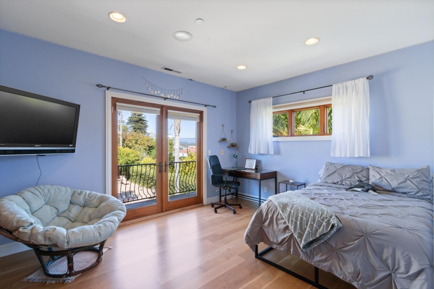 Detail Gallery Image 38 of 76 For 116 Monterey St, Santa Cruz,  CA 95060 - 4 Beds | 4 Baths