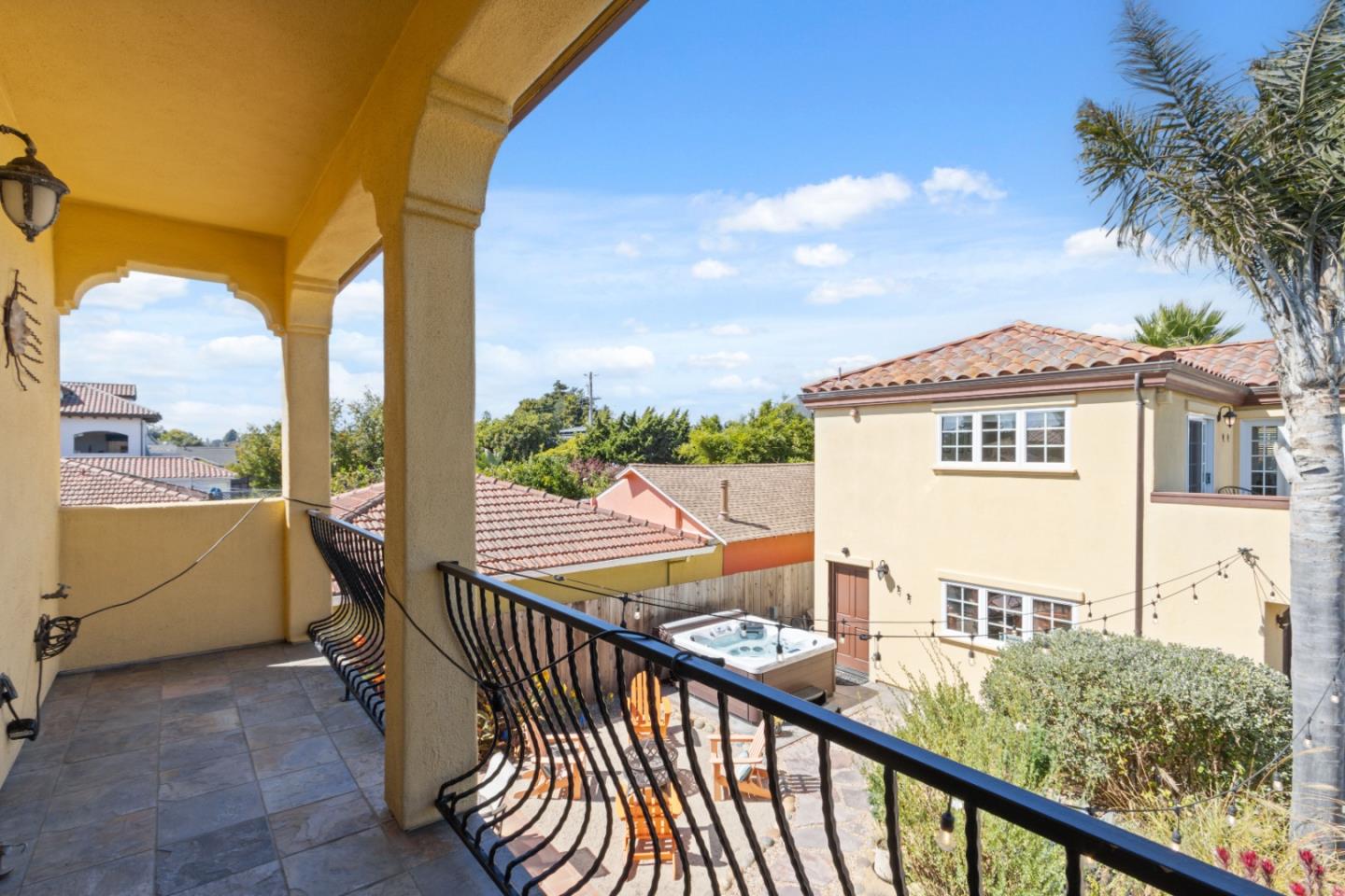 Detail Gallery Image 41 of 76 For 116 Monterey St, Santa Cruz,  CA 95060 - 4 Beds | 4 Baths