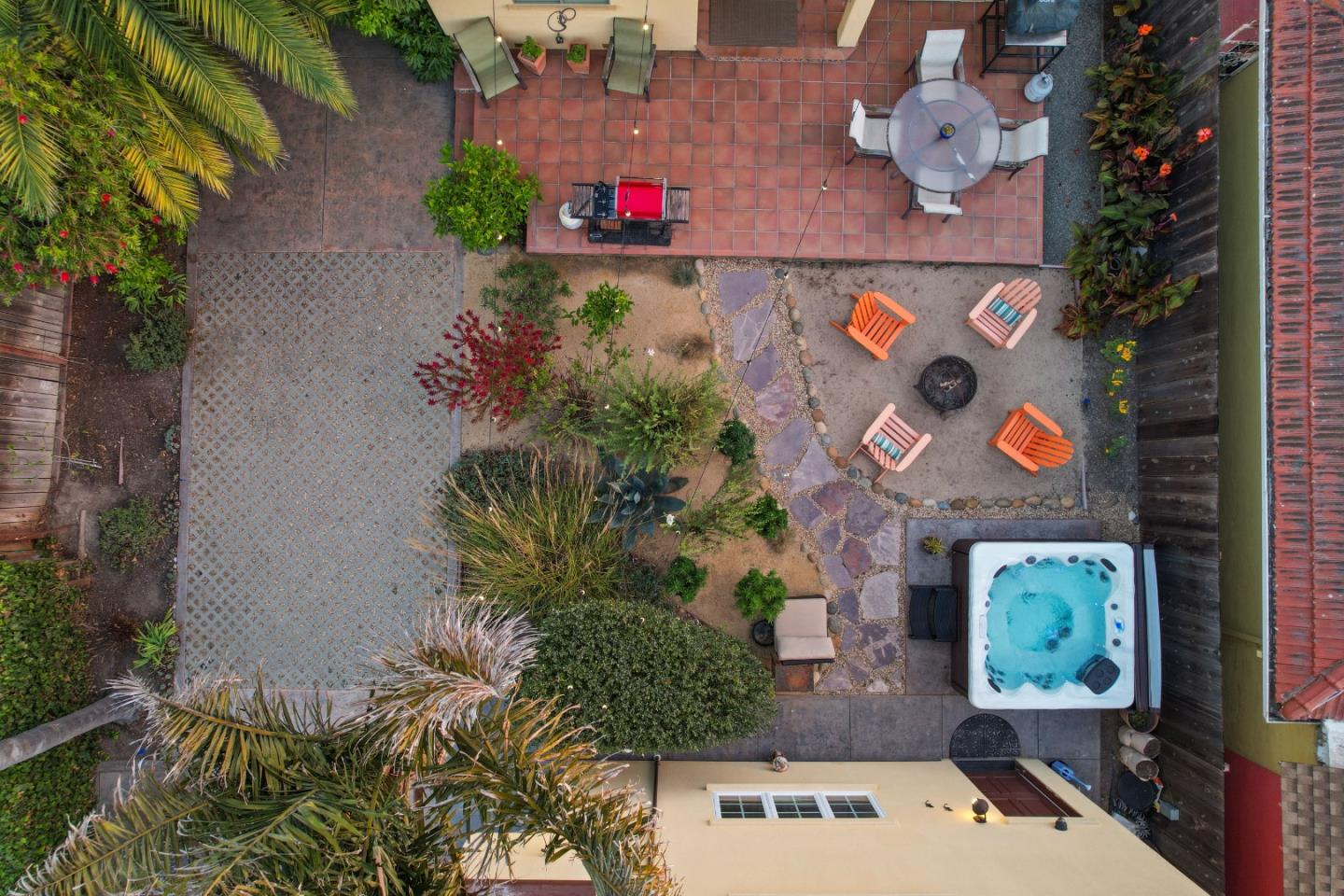 Detail Gallery Image 8 of 76 For 116 Monterey St, Santa Cruz,  CA 95060 - 4 Beds | 4 Baths