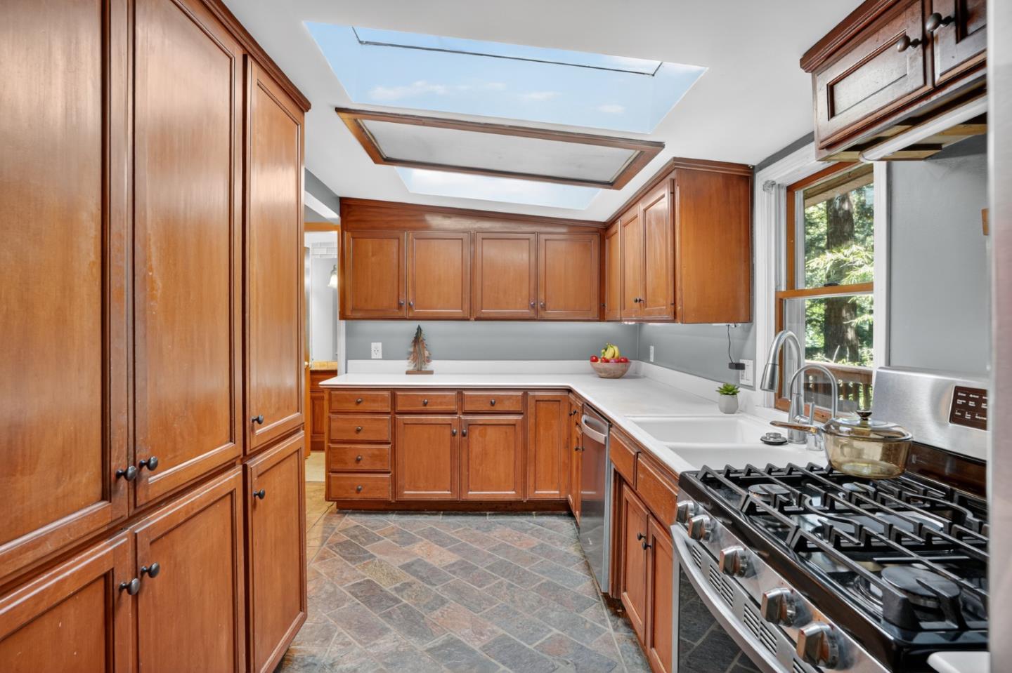 Detail Gallery Image 4 of 27 For 11033 Sequoia Ave, Felton,  CA 95018 - 3 Beds | 2 Baths