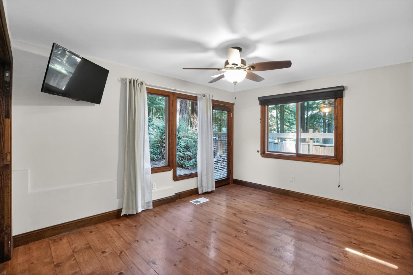 Detail Gallery Image 9 of 27 For 11033 Sequoia Ave, Felton,  CA 95018 - 3 Beds | 2 Baths