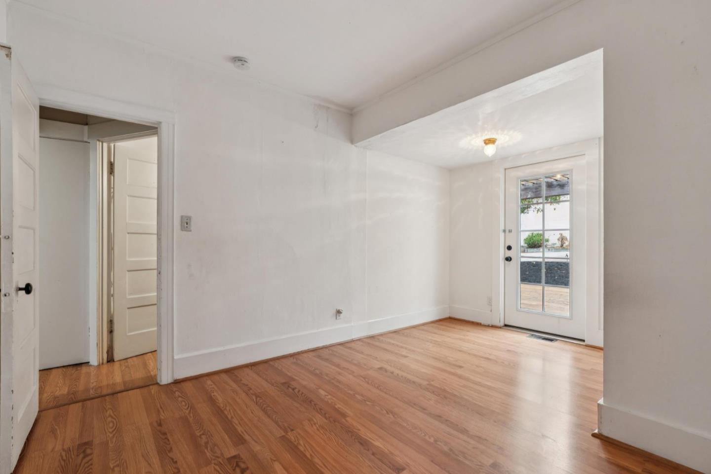 Detail Gallery Image 10 of 25 For 1325 Henry St, Berkeley,  CA 94709 - 3 Beds | 2 Baths